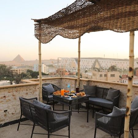 King Tout Hotel Pyramids View Cairo Exterior photo
